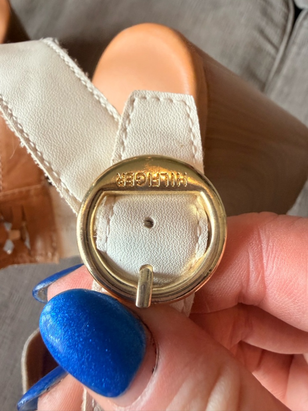 Tommy Hilfiger White Braided Strap Sandals with Gold Buckle - Picture 5 of 6